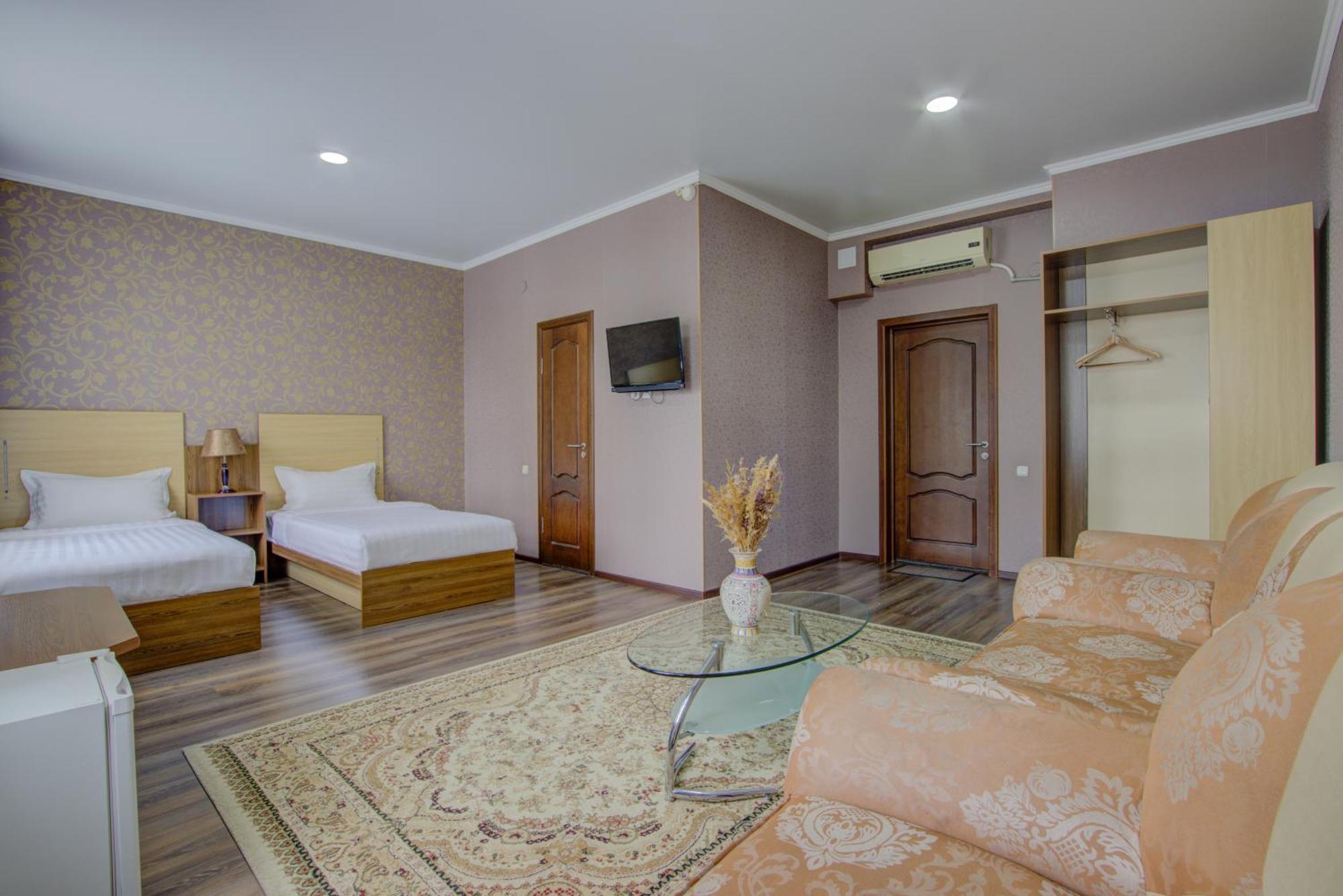 Shah Palace Hotel Biškek Exteriér fotografie